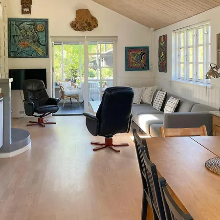 Holiday home Stunning In With Wifi Vig