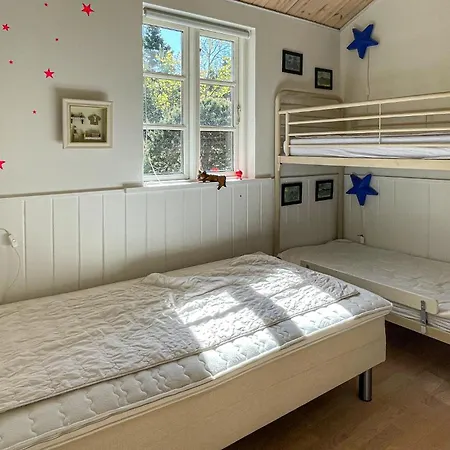Holiday home Stunning In With Wifi